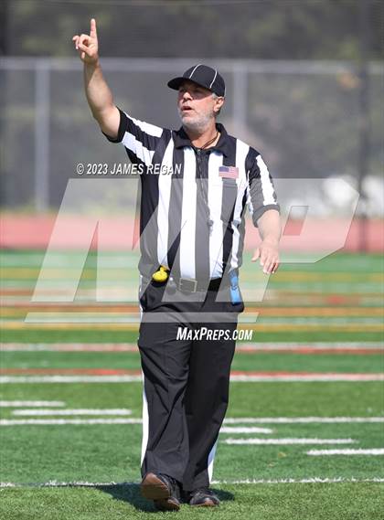 Thumbnail 2 in San Mateo vs Woodside (Aragon HS) photogallery.