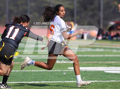 Thumbnail 2 in San Mateo vs Woodside (Aragon HS) photogallery.