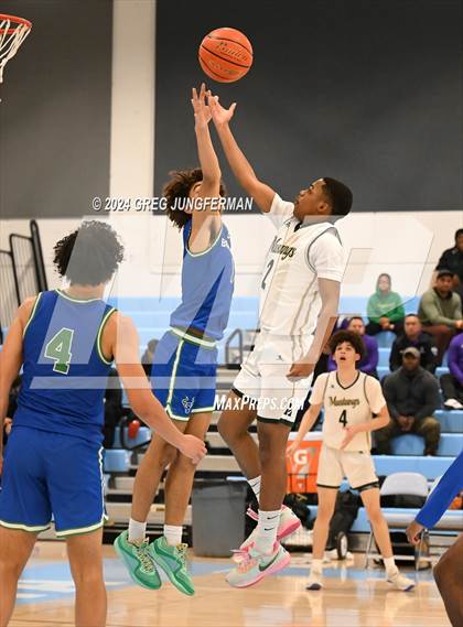 Thumbnail 1 in Monterey Trail vs. Branson (The Crush in the Valley, Grind Sessions) photogallery.