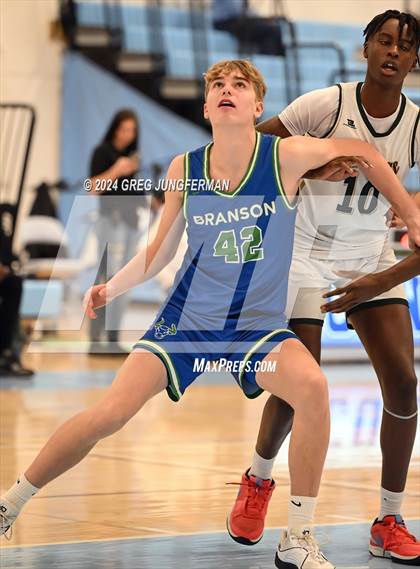 Thumbnail 3 in Monterey Trail vs. Branson (The Crush in the Valley, Grind Sessions) photogallery.