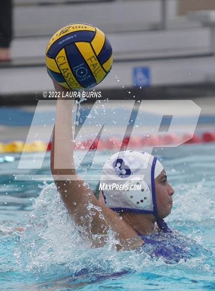 Thumbnail 3 in St. Mary's vs Morro Bay (Arroyo Grande Fall Classic) photogallery.