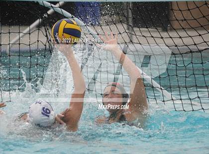 Thumbnail 3 in St. Mary's vs Morro Bay (Arroyo Grande Fall Classic) photogallery.