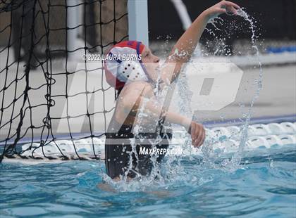 Thumbnail 3 in St. Mary's vs Morro Bay (Arroyo Grande Fall Classic) photogallery.