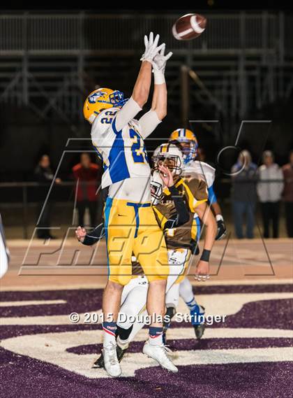 Thumbnail 1 in Oak Grove vs. Saint Francis (CCS Division II Final) photogallery.