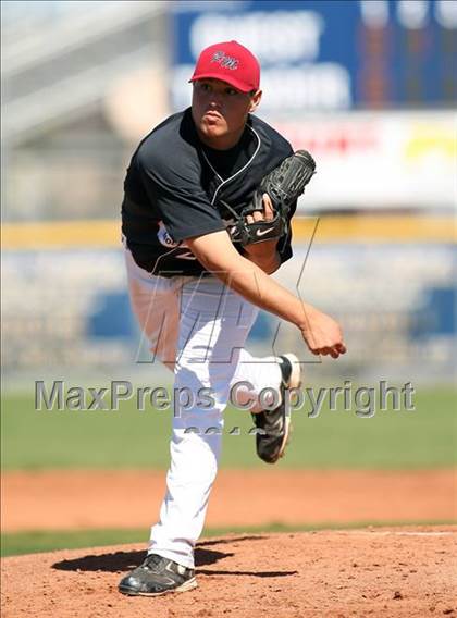 Thumbnail 3 in Red Mountain vs. Desert Vista photogallery.
