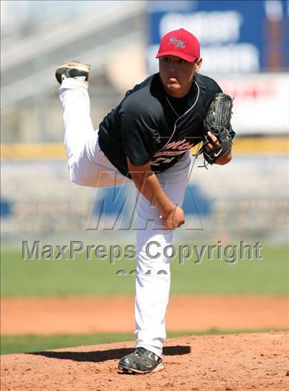 Thumbnail 1 in Red Mountain vs. Desert Vista photogallery.