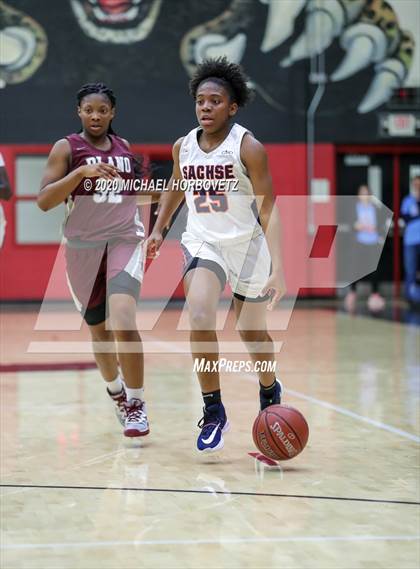 Thumbnail 1 in Sachse vs. Plano (UIL 6A Regional Quarterfinal Playoff) photogallery.