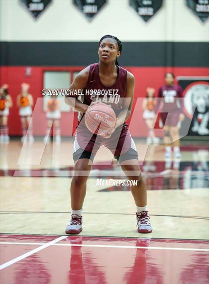 Thumbnail 1 in Sachse vs. Plano (UIL 6A Regional Quarterfinal Playoff) photogallery.