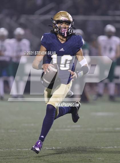 Thumbnail 1 in Helix vs. Mater Dei Catholic (CIF Division 2-AA SoCal Regional Final) photogallery.