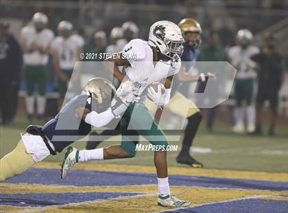 Thumbnail 1 in Helix vs. Mater Dei Catholic (CIF Division 2-AA SoCal Regional Final) photogallery.
