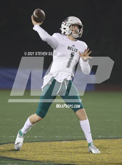 Thumbnail 3 in Helix vs. Mater Dei Catholic (CIF Division 2-AA SoCal Regional Final) photogallery.