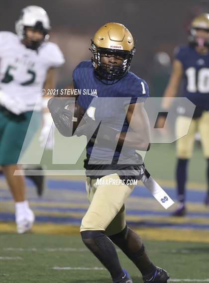 Thumbnail 1 in Helix vs. Mater Dei Catholic (CIF Division 2-AA SoCal Regional Final) photogallery.