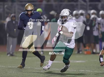 Thumbnail 3 in Helix vs. Mater Dei Catholic (CIF Division 2-AA SoCal Regional Final) photogallery.
