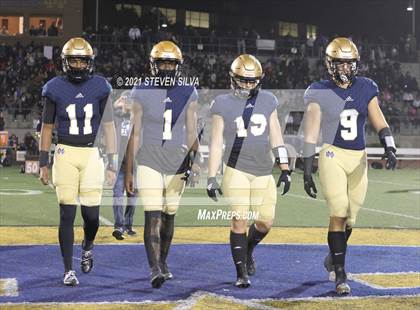 Thumbnail 1 in Helix vs. Mater Dei Catholic (CIF Division 2-AA SoCal Regional Final) photogallery.