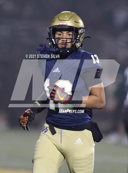 Thumbnail 2 in Helix vs. Mater Dei Catholic (CIF Division 2-AA SoCal Regional Final) photogallery.