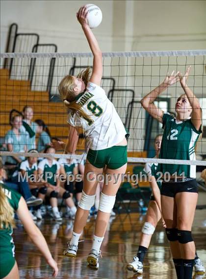 Thumbnail 1 in Thousand Oaks @ Santa Barbara photogallery.