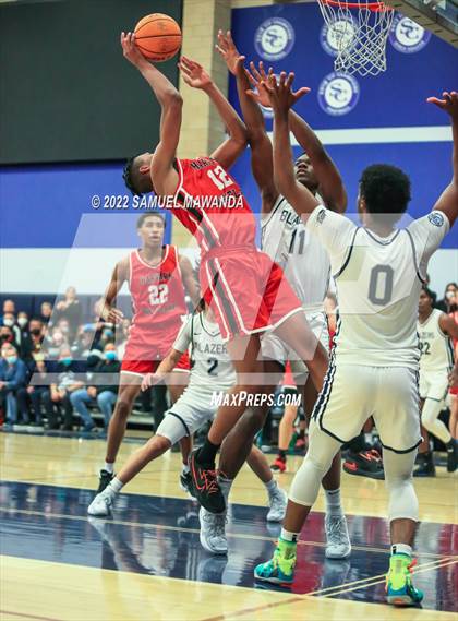 Thumbnail 3 in  Harvard-Westlake @ Sierra Canyon (Open Division CIF SS Playoffs Pool B) photogallery.