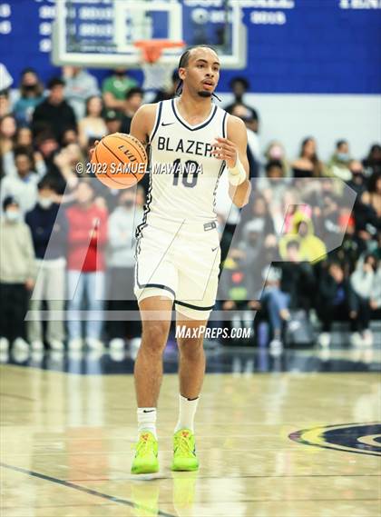 Thumbnail 3 in  Harvard-Westlake @ Sierra Canyon (Open Division CIF SS Playoffs Pool B) photogallery.