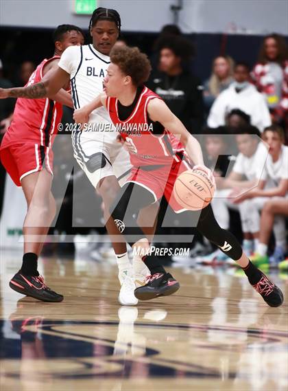 Thumbnail 2 in  Harvard-Westlake @ Sierra Canyon (Open Division CIF SS Playoffs Pool B) photogallery.