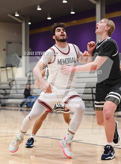 Thumbnail 3 in Clayton Valley Charter vs. Memorial (The Holiday Classic 2022) photogallery.