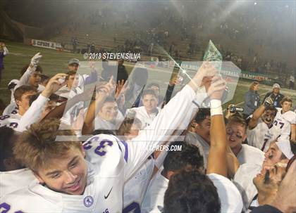 Thumbnail 2 in Helix vs. St. Augustine (CIF SDS D1 Final) photogallery.
