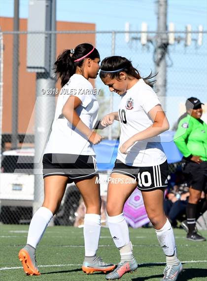 Thumbnail 3 in Las Vegas vs Faith Lutheran photogallery.