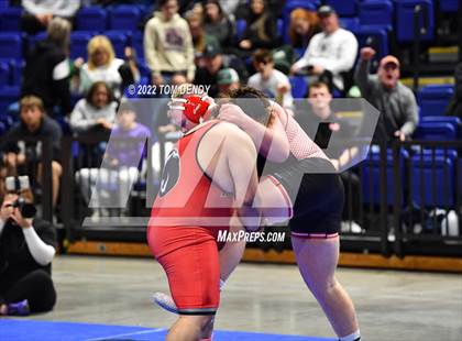 Thumbnail 2 in UIL State Championships - 5A 285lb Final photogallery.