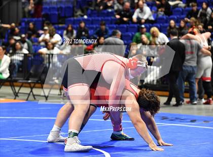 Thumbnail 2 in UIL State Championships - 5A 285lb Final photogallery.