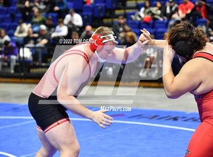 Thumbnail 3 in UIL State Championships - 5A 285lb Final photogallery.