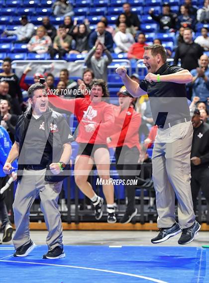 Thumbnail 1 in UIL State Championships - 5A 285lb Final photogallery.