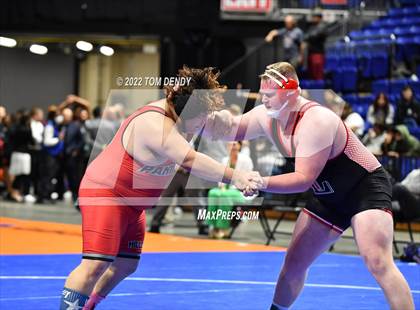 Thumbnail 3 in UIL State Championships - 5A 285lb Final photogallery.