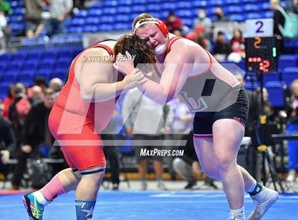 Thumbnail 2 in UIL State Championships - 5A 285lb Final photogallery.
