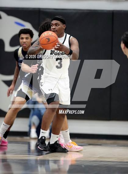 Thumbnail 1 in Little Elm vs Guyer photogallery.