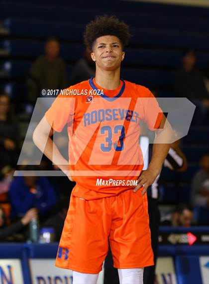 Thumbnail 1 in Roosevelt vs. Bishop Gorman (Tarkanian Classic) photogallery.