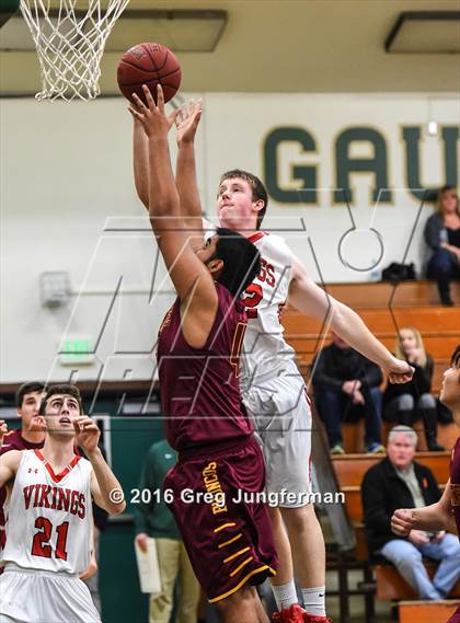 Thumbnail 1 in Northgate vs. Montgomery photogallery.