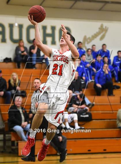 Thumbnail 1 in Northgate vs. Montgomery photogallery.