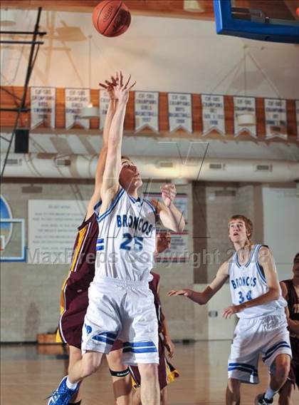 Thumbnail 2 in Southwest @ Rancho Bernardo (Titan Tip-off) photogallery.