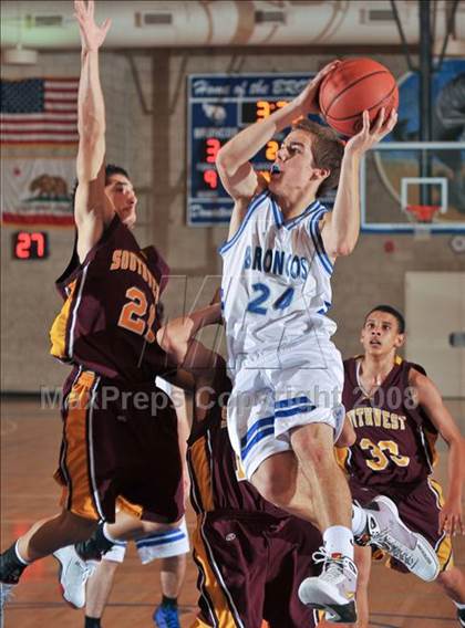 Thumbnail 1 in Southwest @ Rancho Bernardo (Titan Tip-off) photogallery.