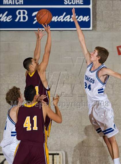 Thumbnail 2 in Southwest @ Rancho Bernardo (Titan Tip-off) photogallery.