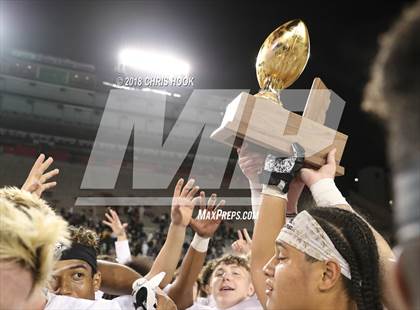 Thumbnail 3 in Salpointe Catholic vs. Saguaro (AIA 4A Final) photogallery.