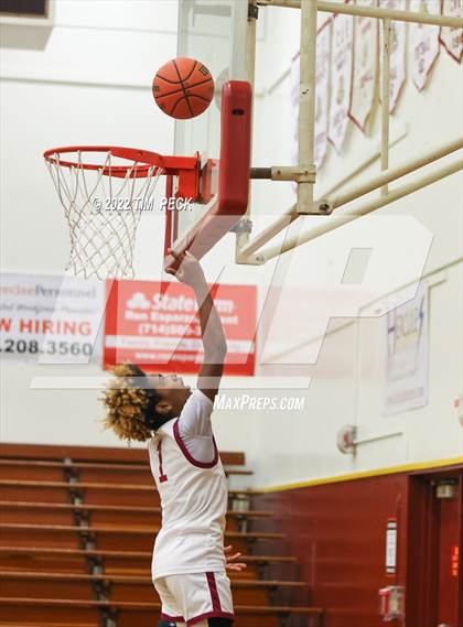 Thumbnail 3 in Villa Park @ El Modena photogallery.