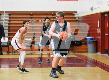 Thumbnail 2 in Villa Park @ El Modena photogallery.