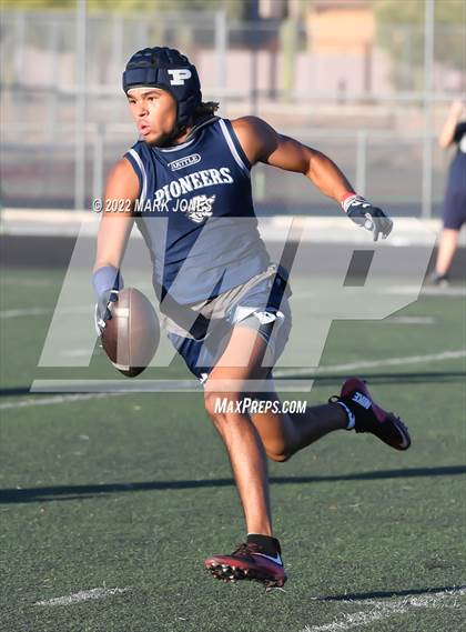 Thumbnail 2 in Pinnacle vs. Deer Valley (Pinnacle 7-on-7 Tournament) photogallery.
