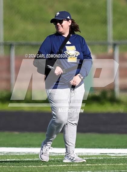 Thumbnail 1 in Brentwood vs Independence photogallery.