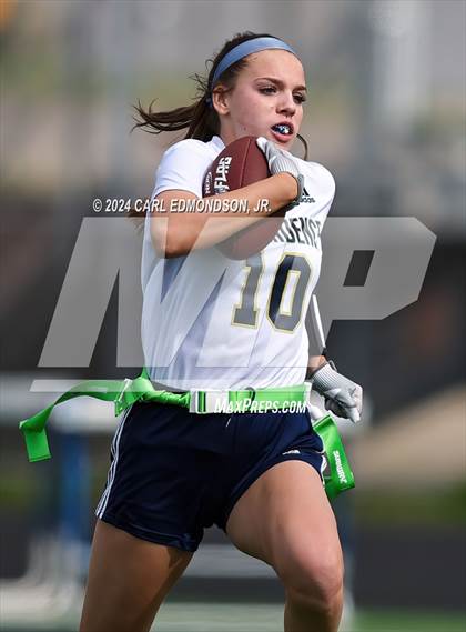 Thumbnail 1 in Brentwood vs Independence photogallery.