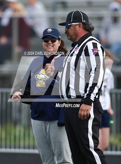 Thumbnail 2 in Brentwood vs Independence photogallery.