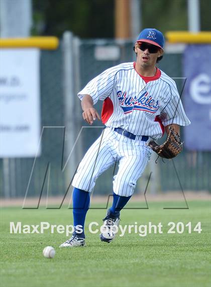 Thumbnail 3 in Manogue @ Reno photogallery.