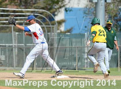 Thumbnail 1 in Manogue @ Reno photogallery.