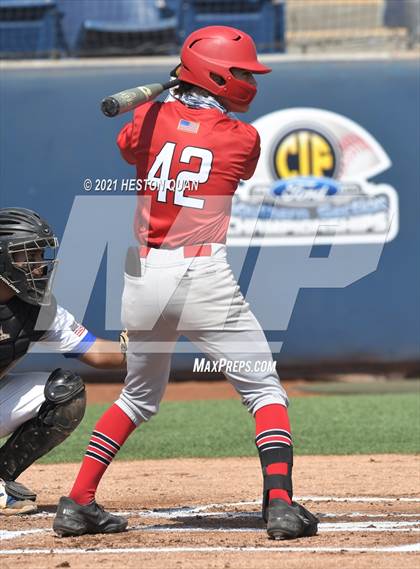 Thumbnail 2 in Elsinore vs. La Habra (CIF-SS D4 Final) photogallery.