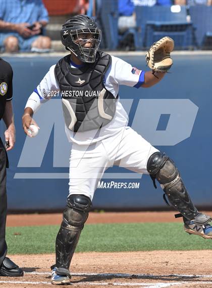 Thumbnail 1 in Elsinore vs. La Habra (CIF-SS D4 Final) photogallery.